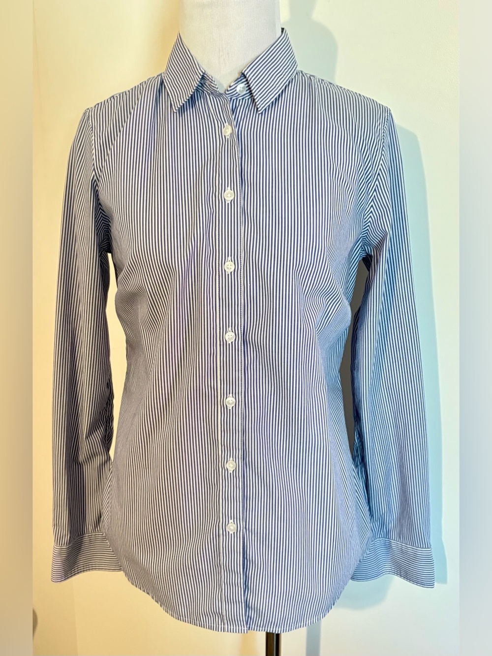 Banana Republic Navy and White Pinstripe Dress Shirt Tailored Fit
